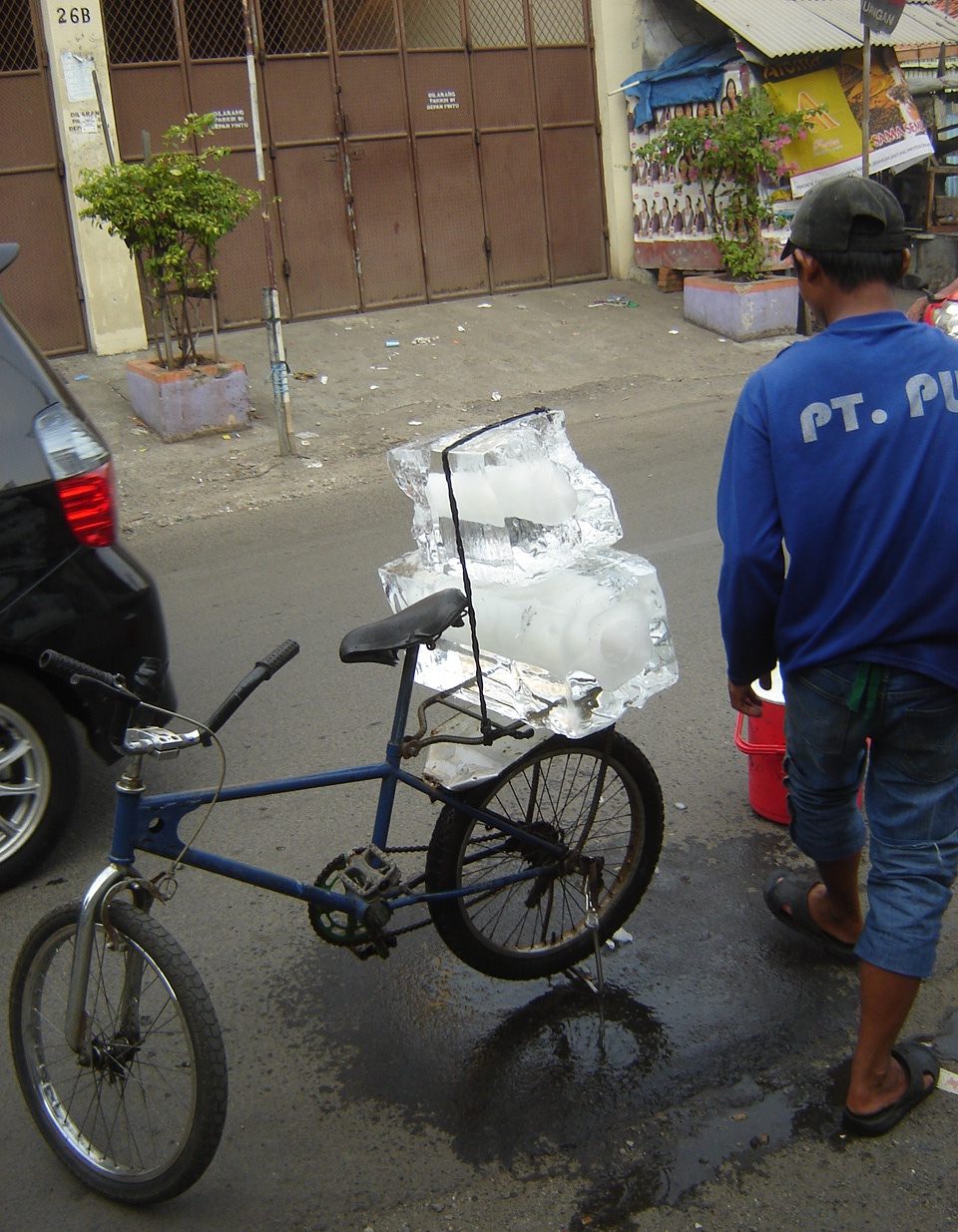 ice cube bike vendor Jakarta