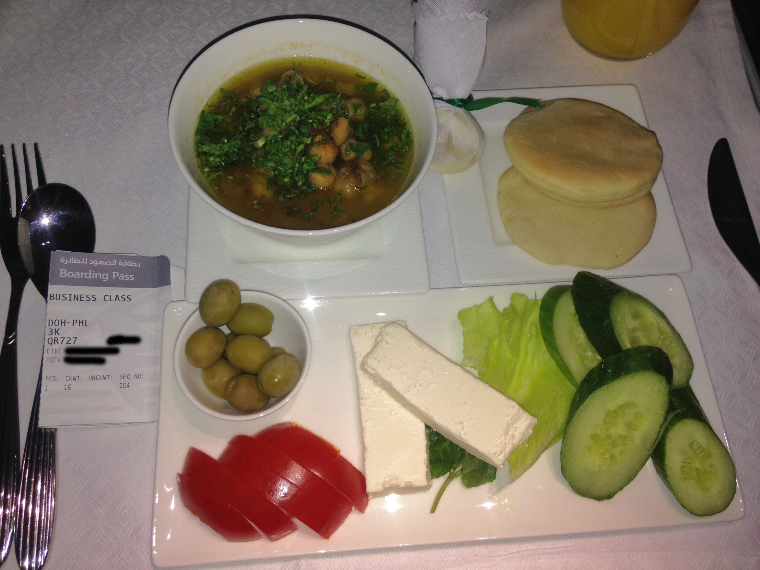 Airline meals: Qatar Airways, Doha DOH to Philadelphia PHL, 2017