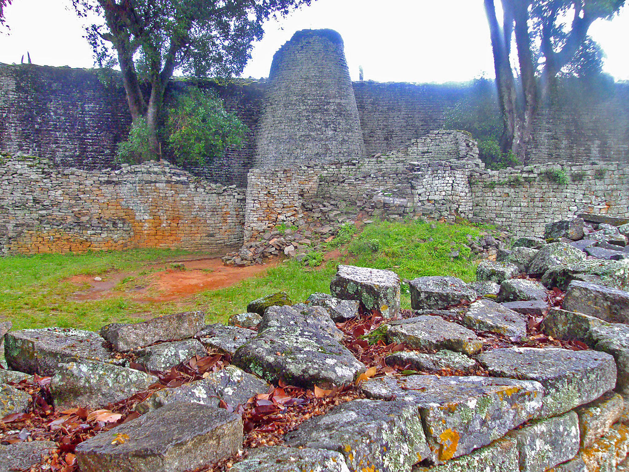 great zimbabwe historical site