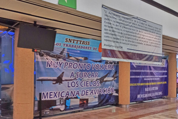 Mexicana Banner at Mexico City International Airport, August 2010