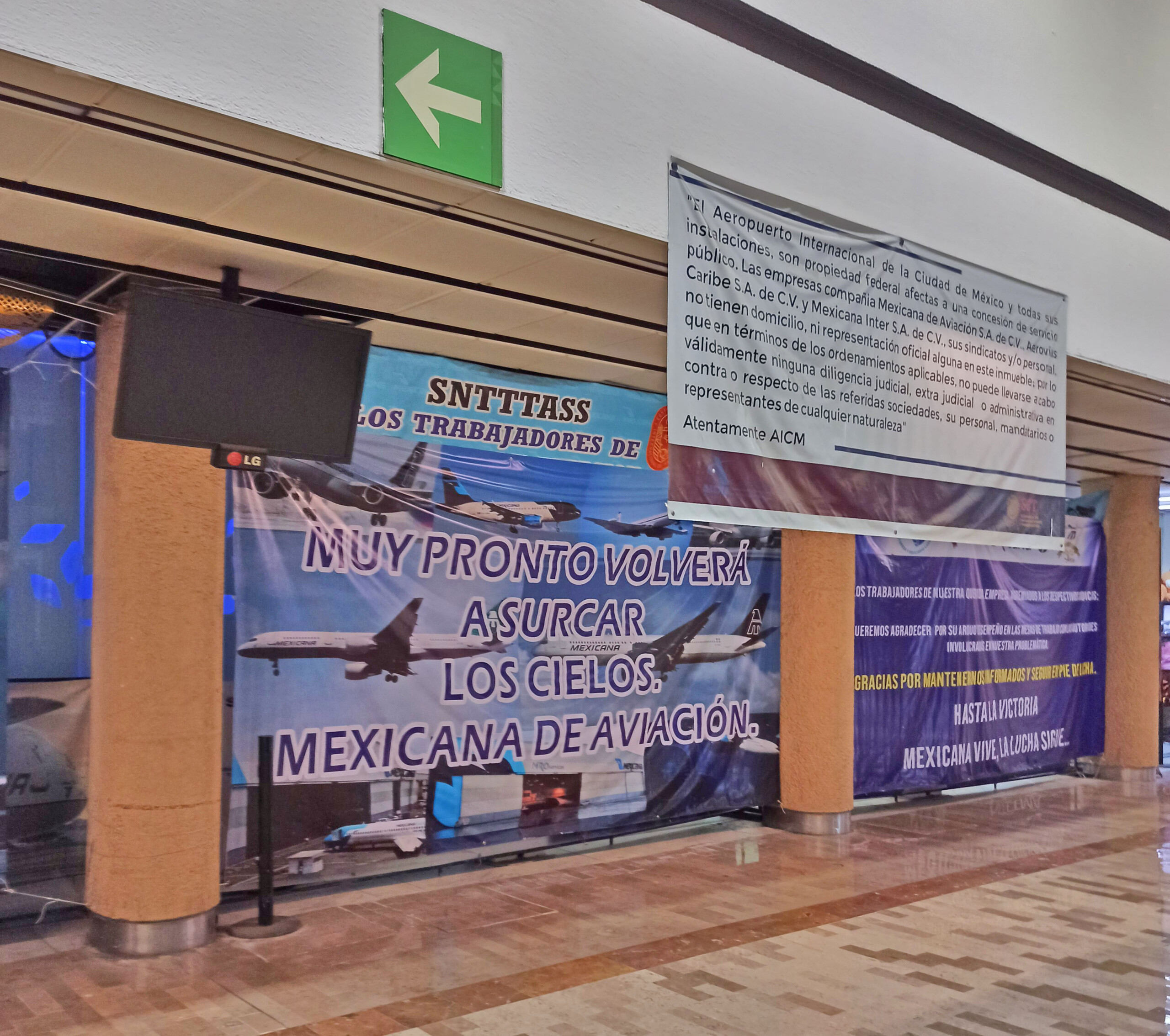 Mexicana Banner at Mexico City International Airport, August 2010