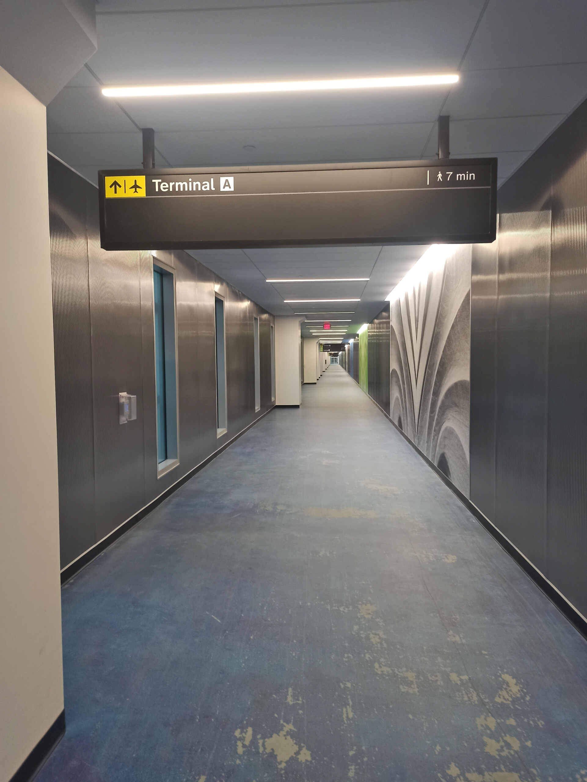 AirTrain passageway to Terminal A