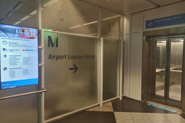 Airport Lounge World Entrance
