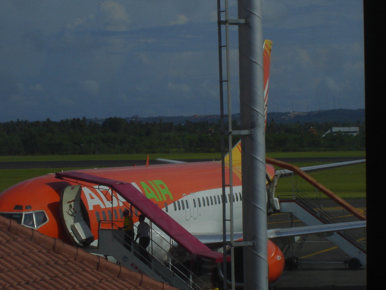 Adam Air deplaning at Jakarta CGK