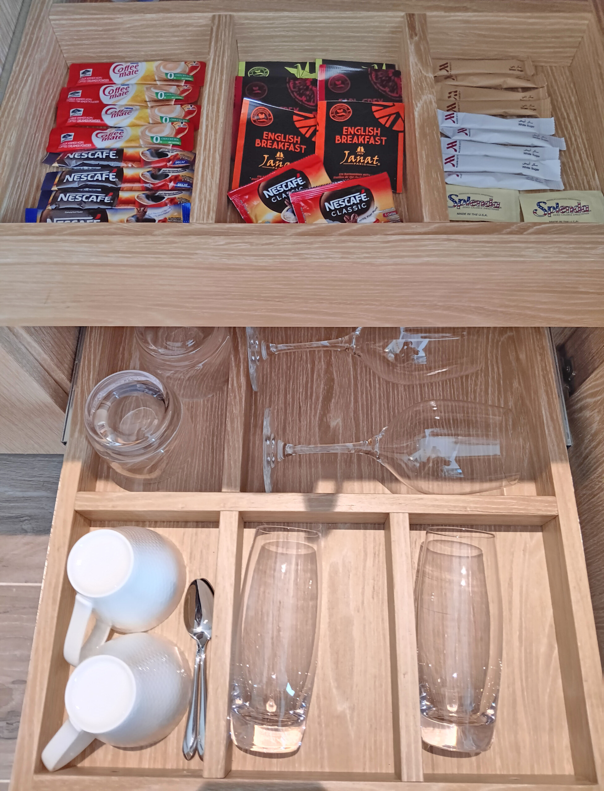 In-room utensils and drinks