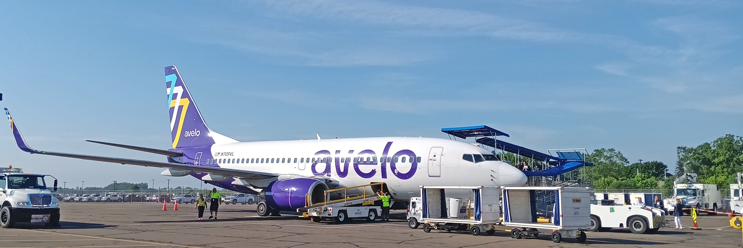 Avelo Airlines Boeing 737-700