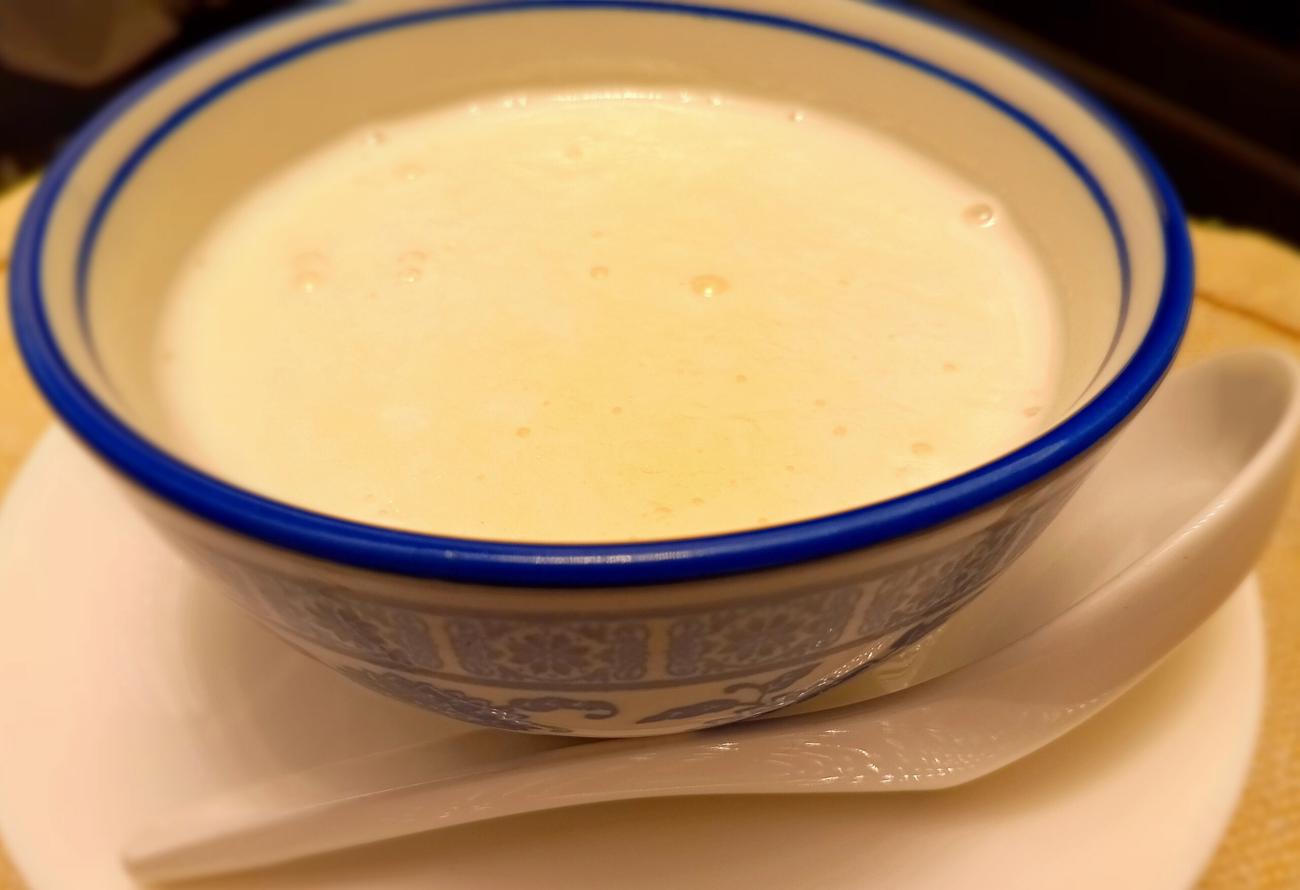 Sweetened almond soup with egg whites