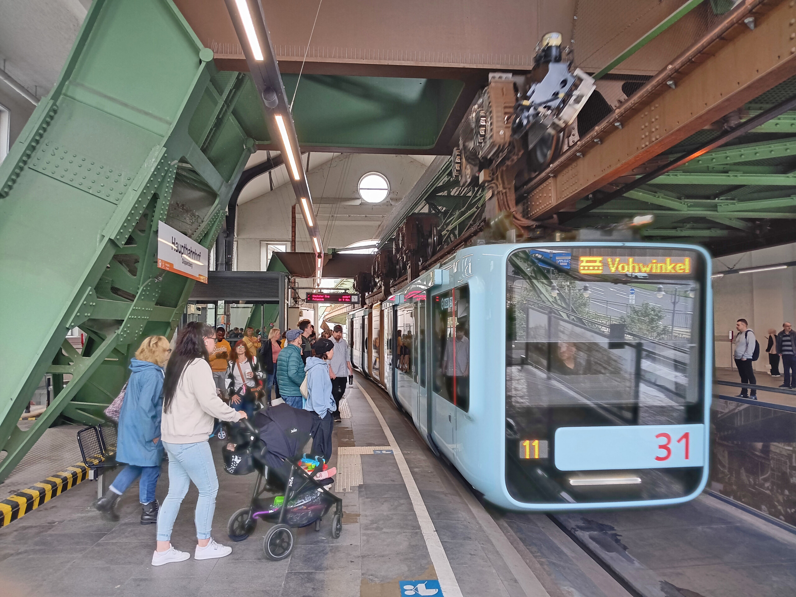 Wuppertal Schwebebahn at Hauptbahnhof Döppersberg Station