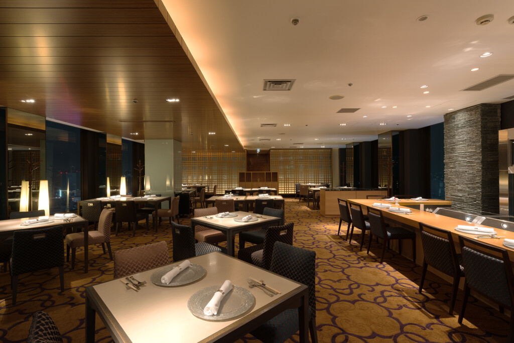 Japanese Dining & Bar FUGA (25F)(Dining side), Source: Shinjuku Prince Hotel