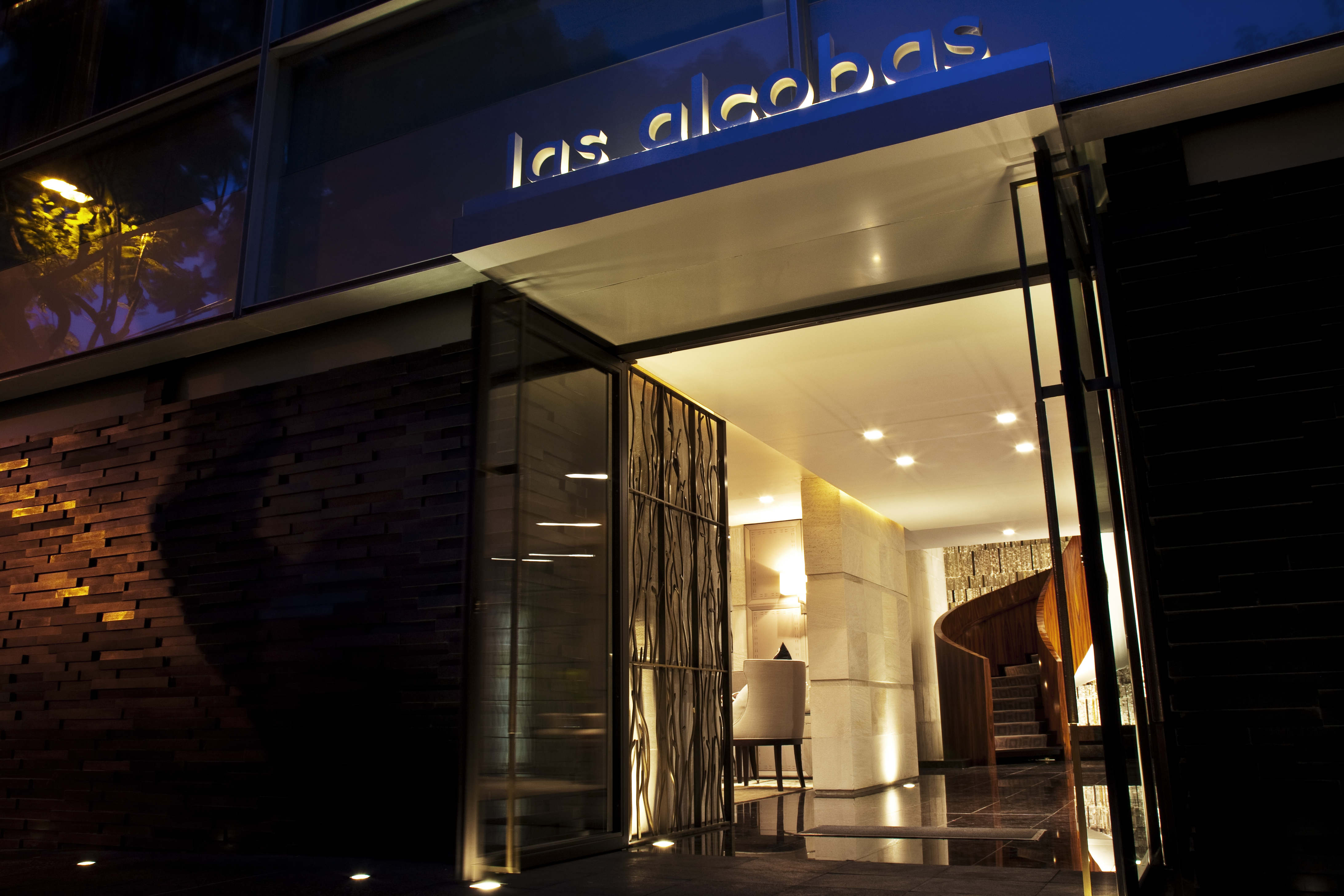 Las Alcobas - Entrance, source: Las Alcobas PR