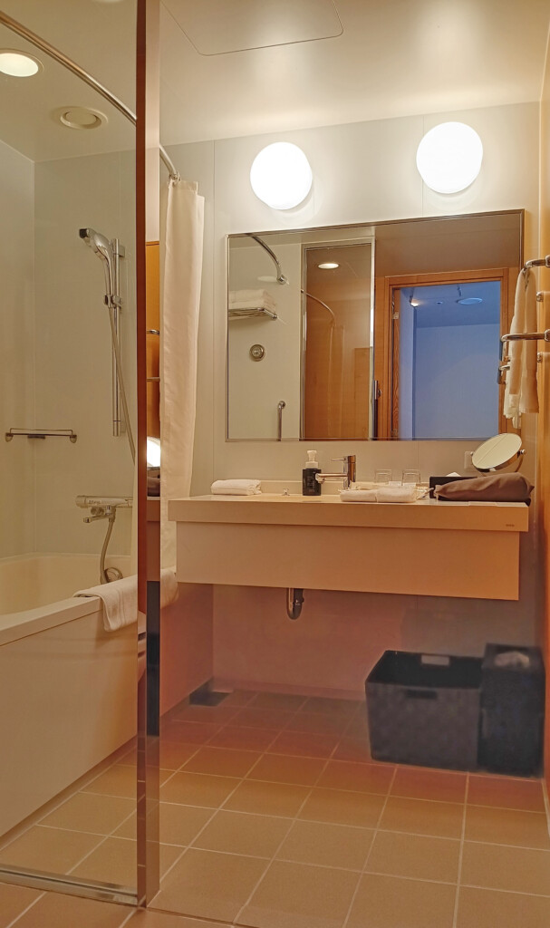 Niwa Bathroom