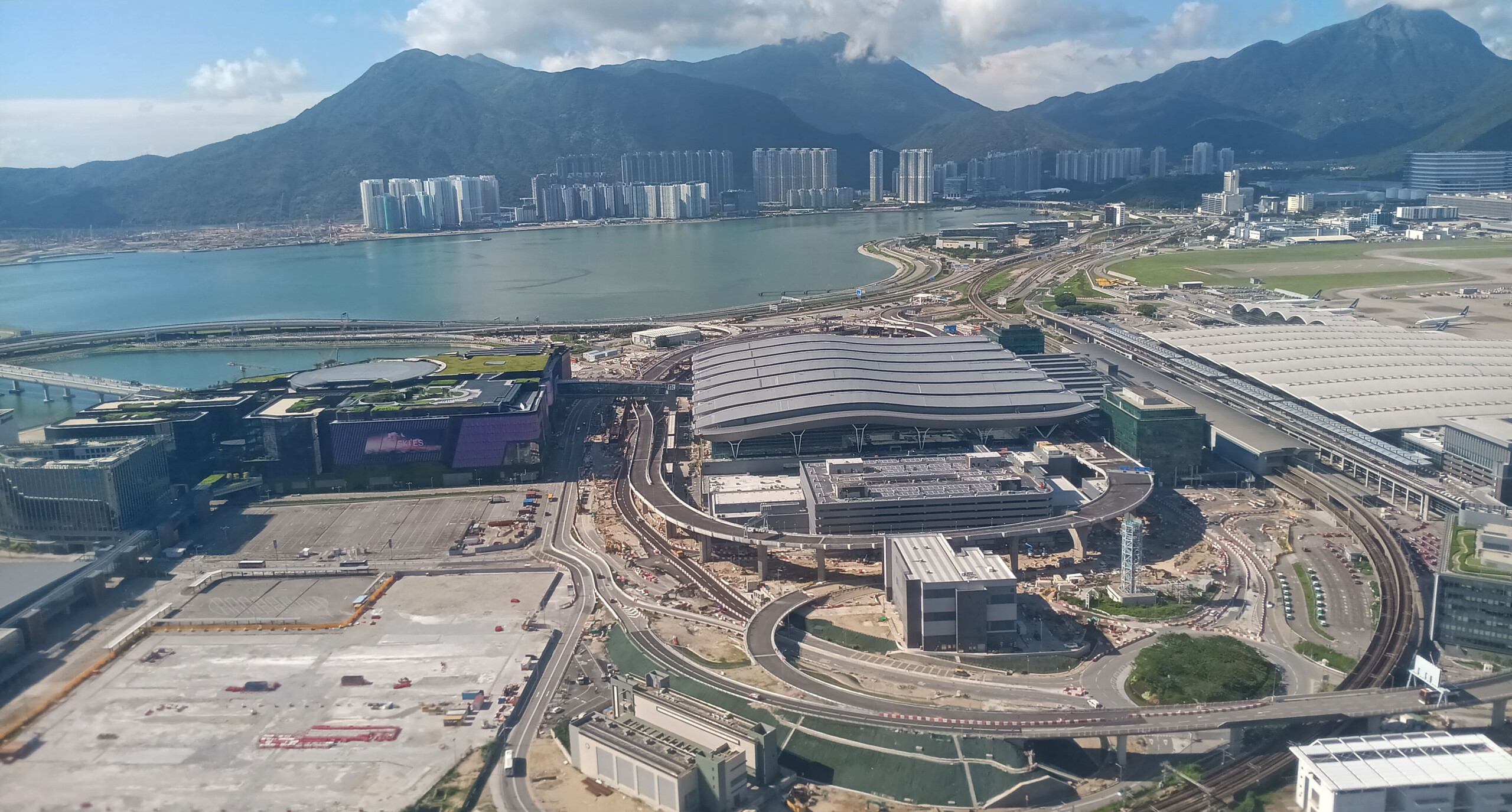 HKG Terminal 2 and New Construction