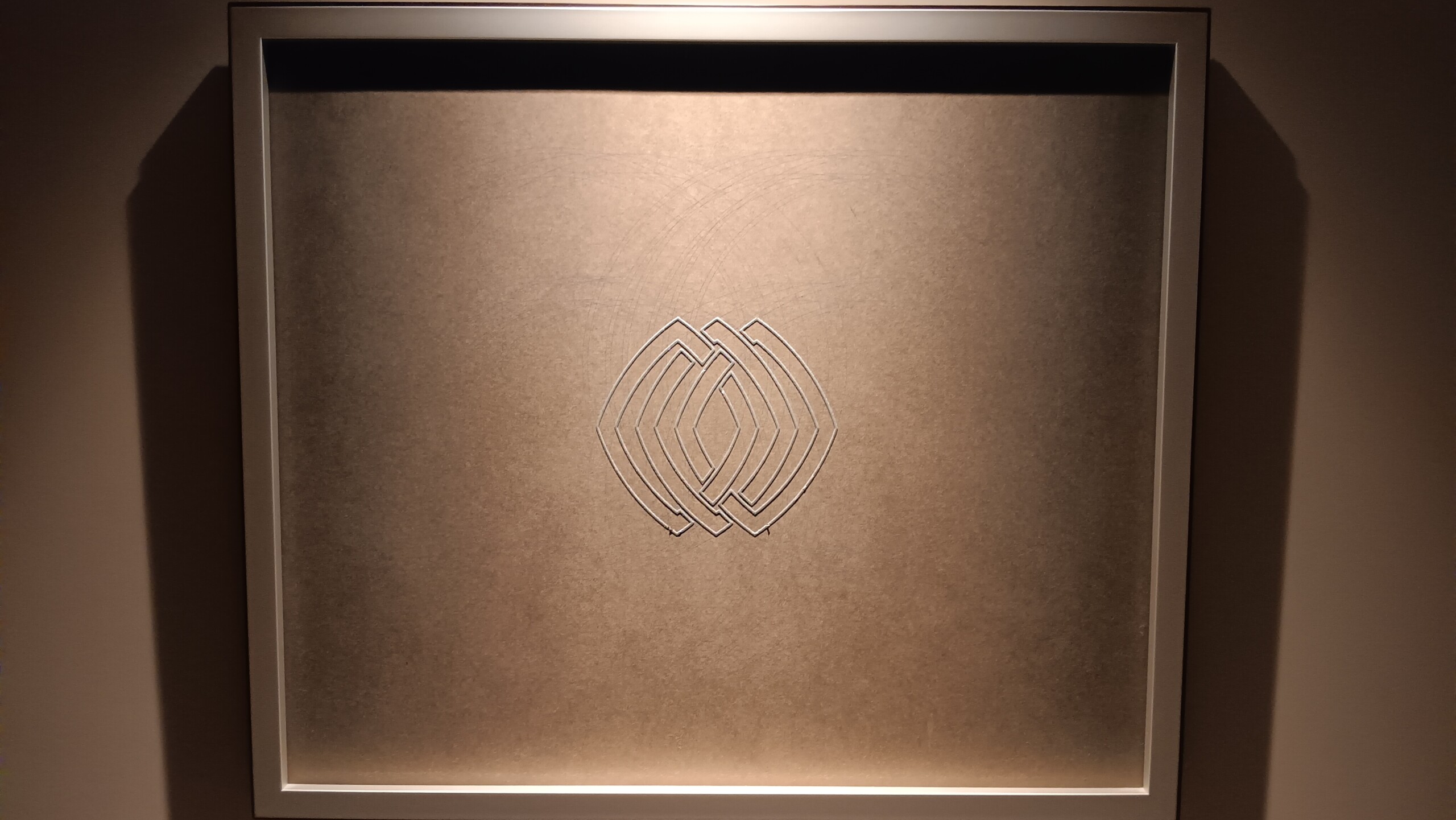 10th Floor Kamon (Family Crest)