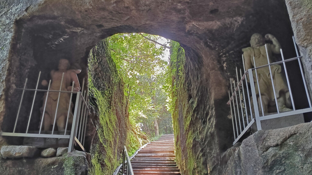 Natural Bridge, but with Buddhist protection