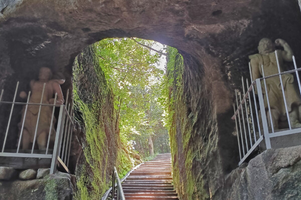 Natural Bridge, but with Buddhist protection