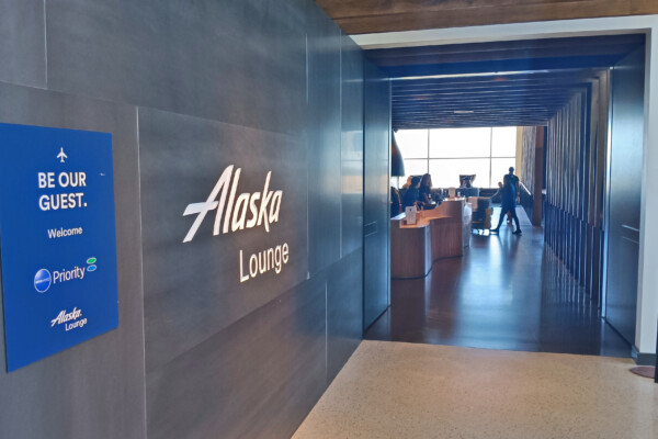 Alaska Airlines Lounge N Gates Entrance
