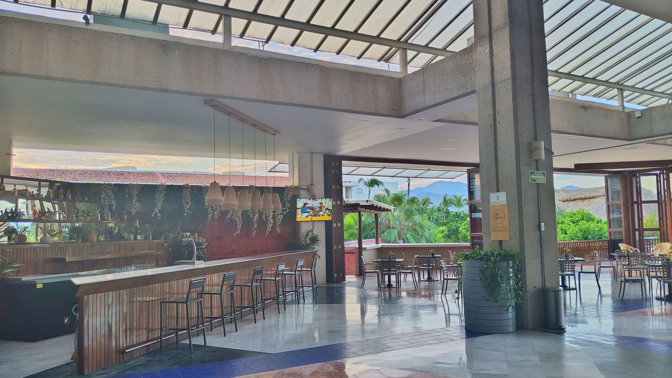 Lobby Bar