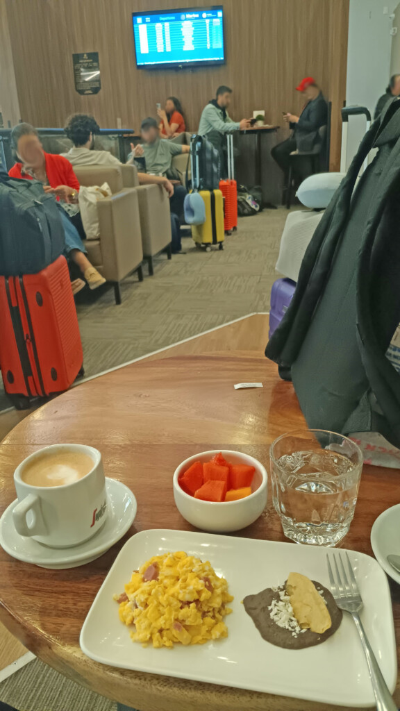 Breakfast at VIPort Lounge MEX Terminal 2