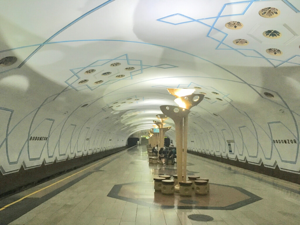 Bodomzor metro station, Tashkent