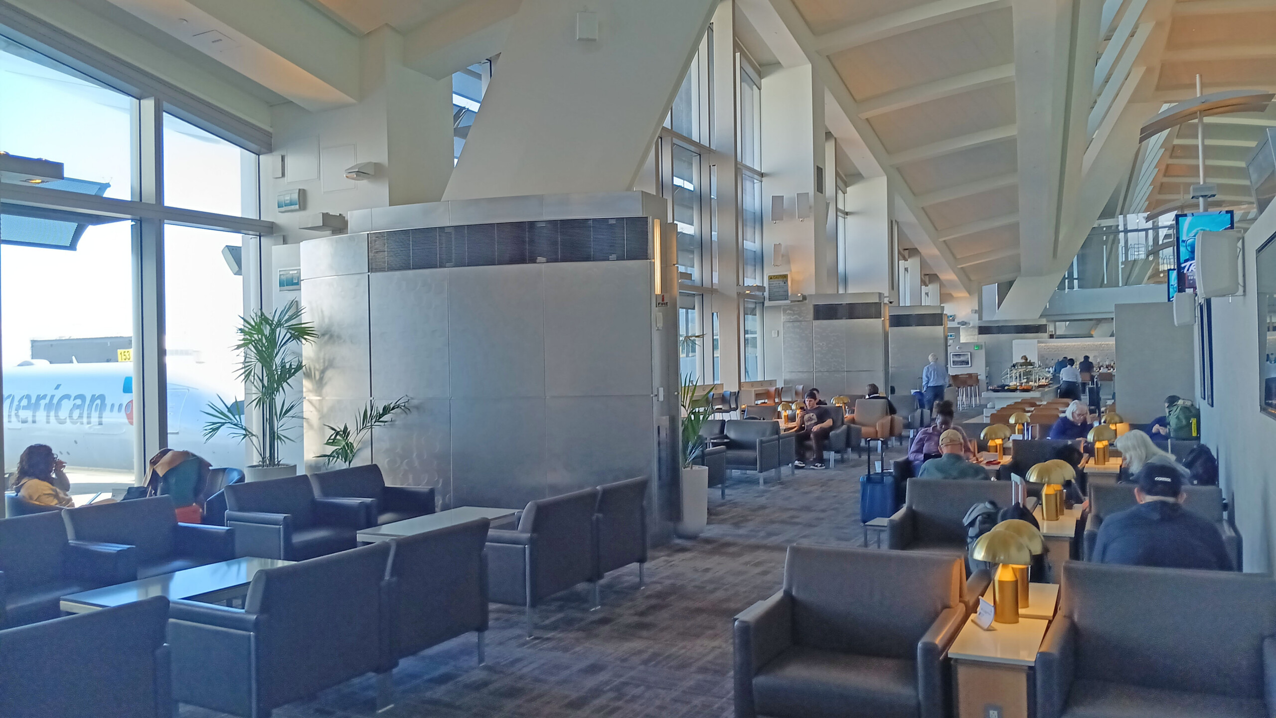 LAX Gate 151 AA Admirals Club interior
