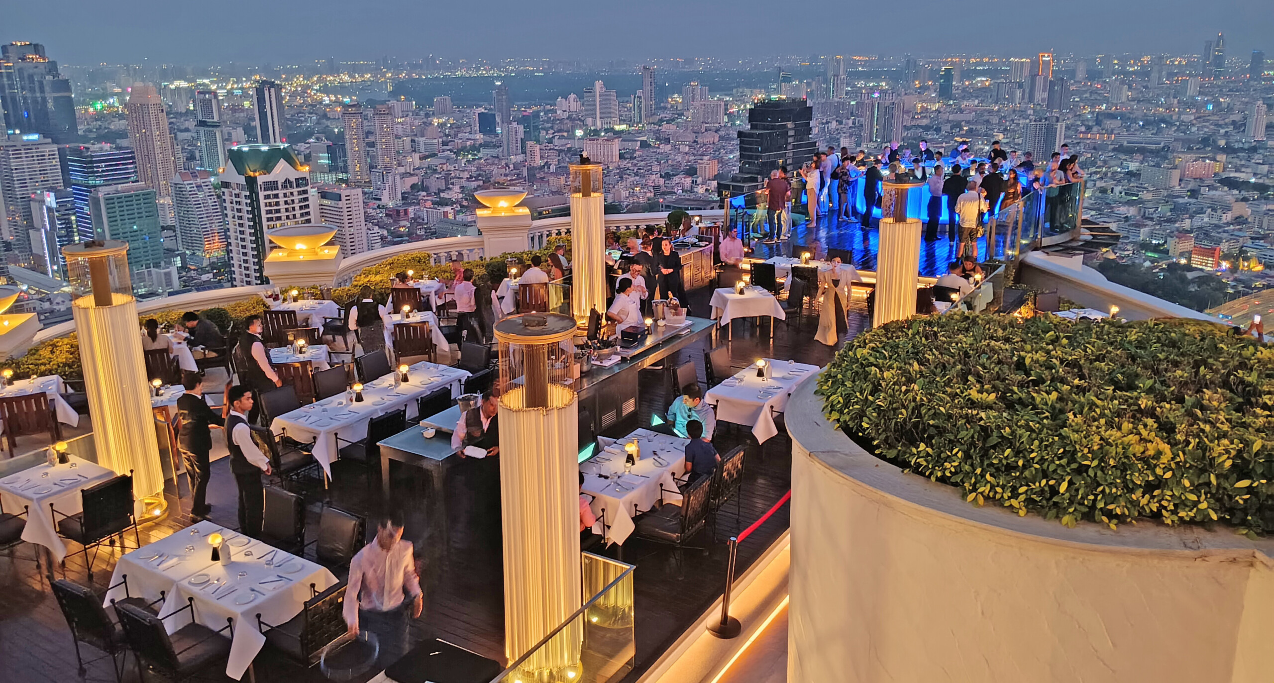 Sky Bar by lebua