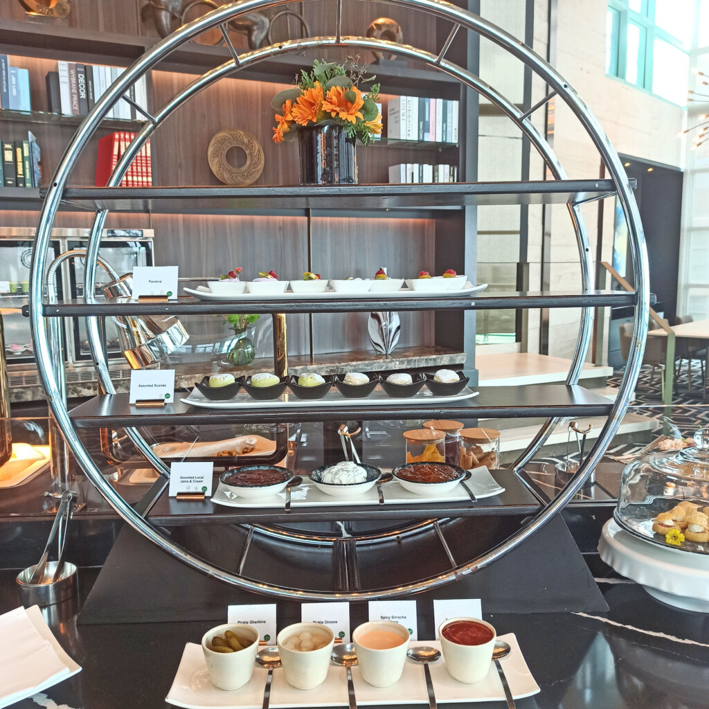 Club Lounge buffet (2)