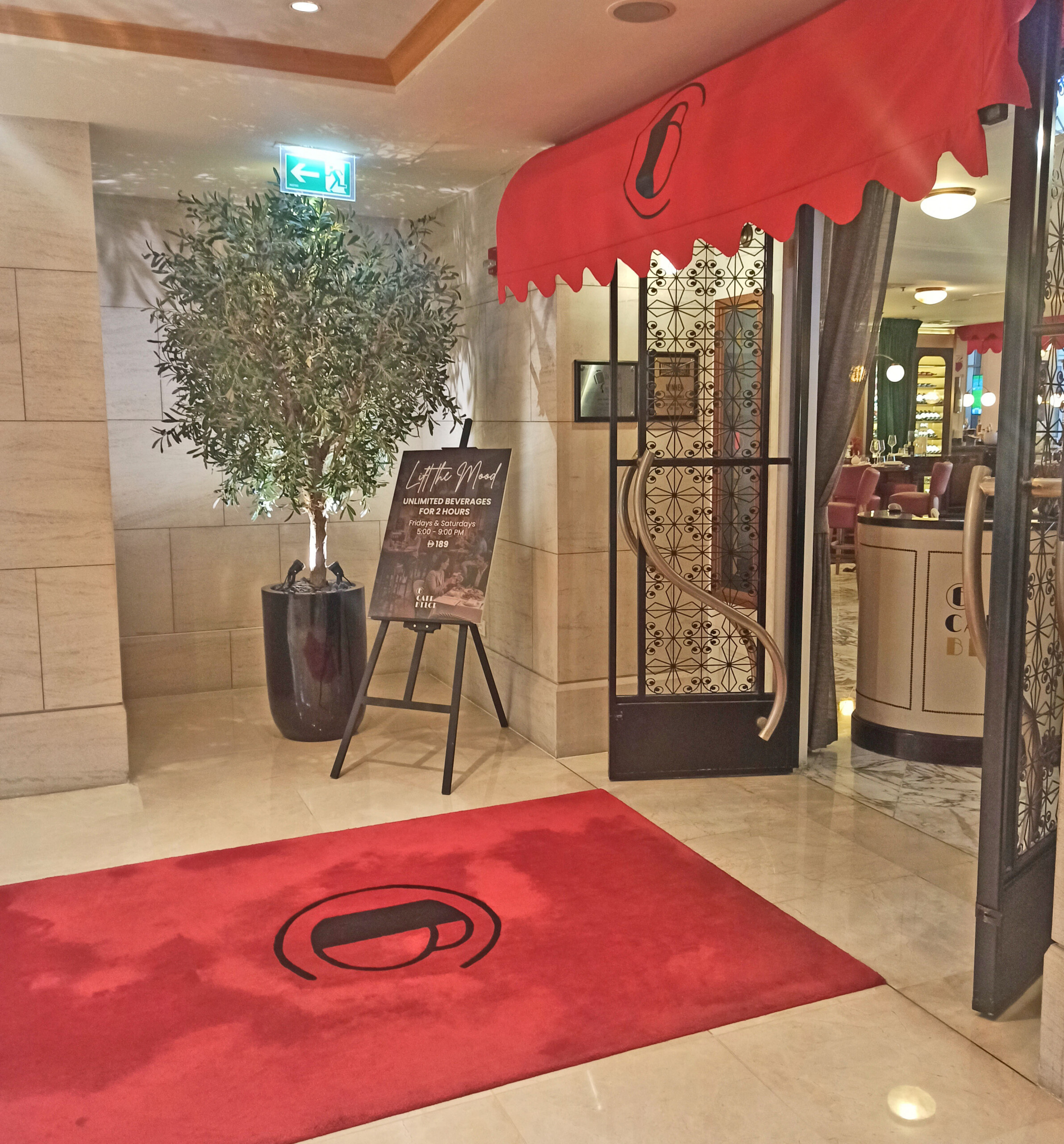 Café Belge entrance