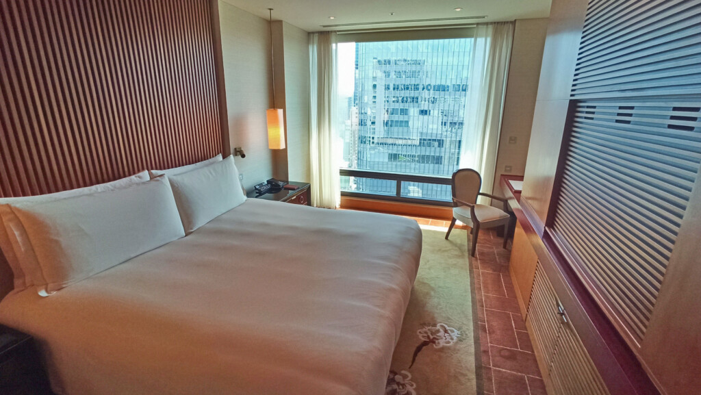 Suite bedroom